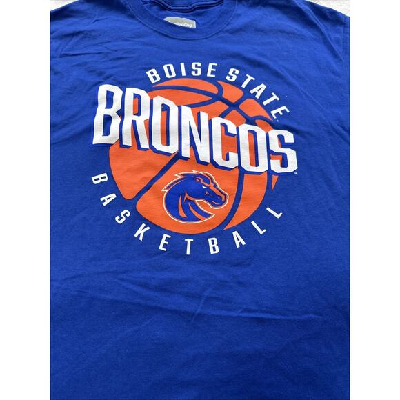 Captivating T Shirt Boise State Broncos Basketball Adult Size X-Large Blue NCAA - Picture 2 of 8